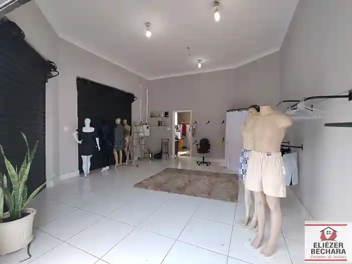 Casa com 2 quartos à venda, 200m² — foto 31 de 47