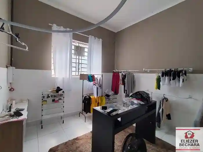 Casa com 2 quartos à venda, 200m² — foto 37 de 47