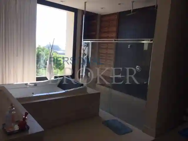 Casa de Condomínio com 4 quartos à venda, 450m² — foto 1 de 11