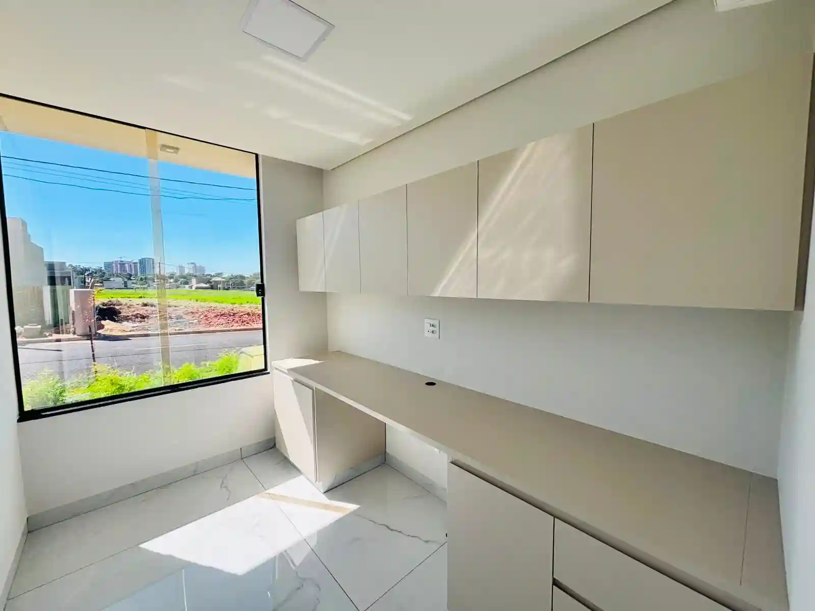 Casa de Condomínio com 3 quartos à venda, 255m² — foto 23 de 47