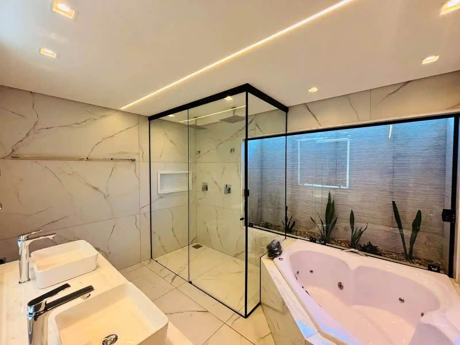 Casa de Condomínio com 3 quartos à venda, 255m² — foto 31 de 47