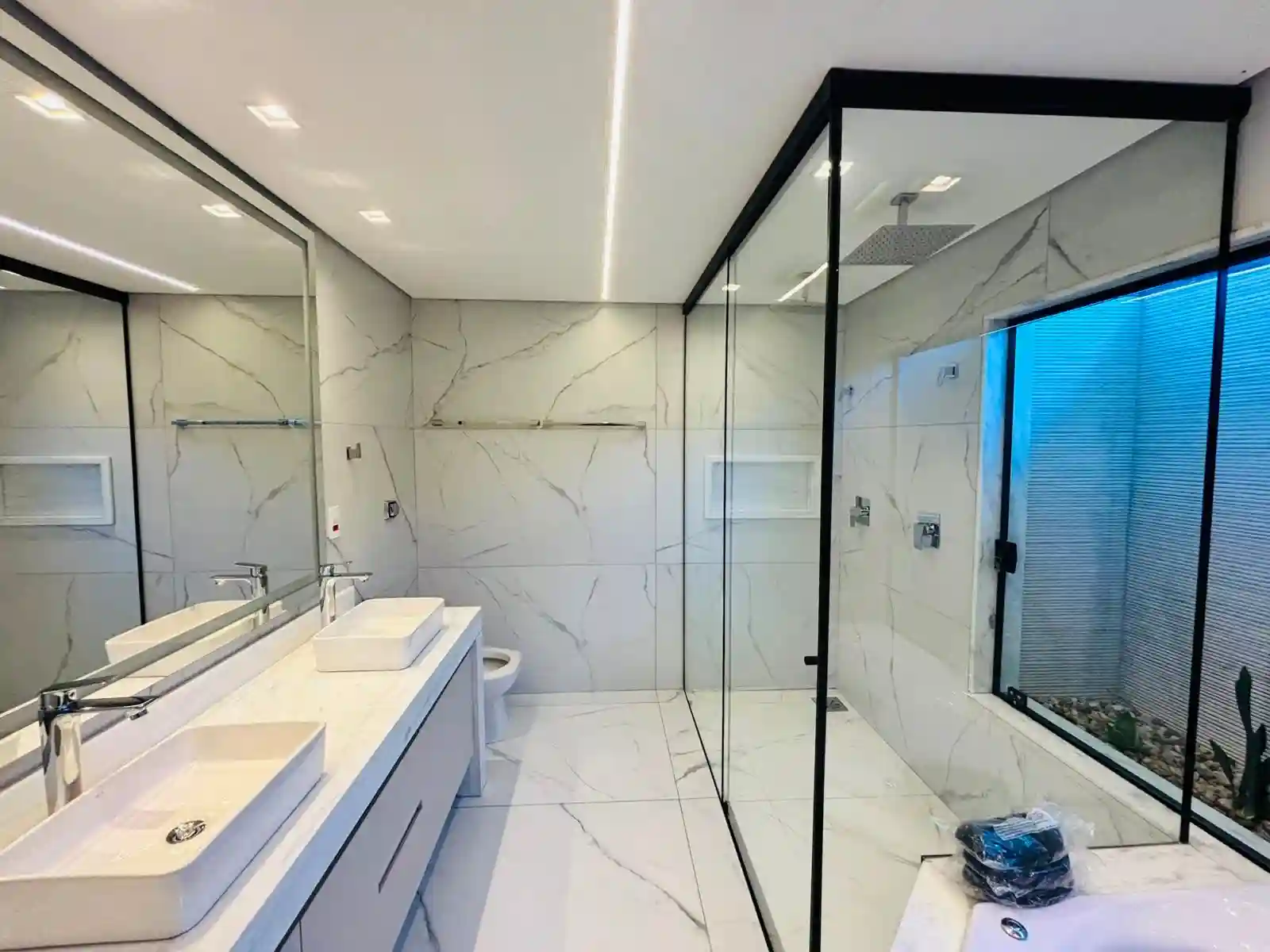 Casa de Condomínio com 3 quartos à venda, 255m² — foto 28 de 47