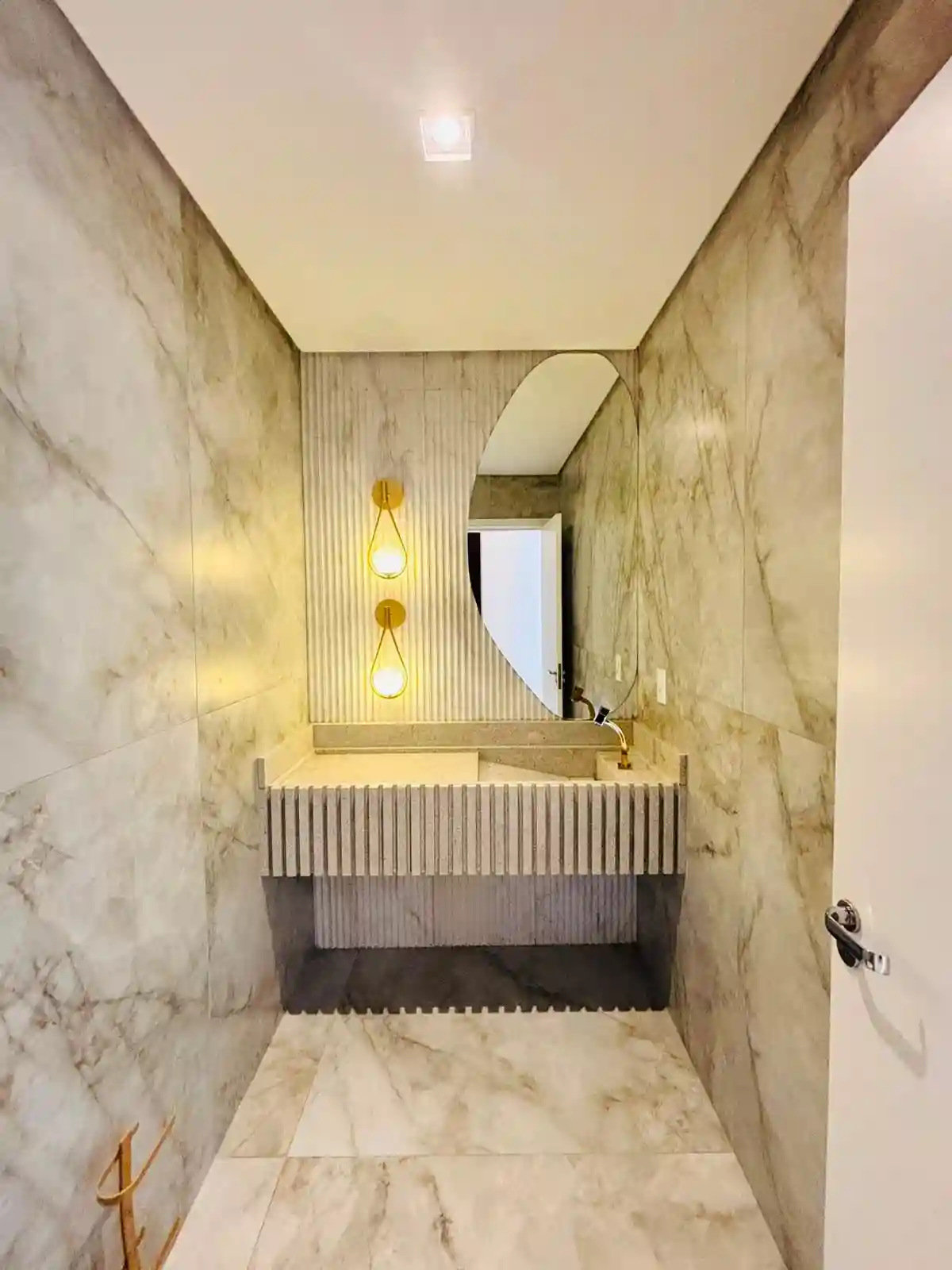 Casa de Condomínio com 3 quartos à venda, 255m² — foto 8 de 47