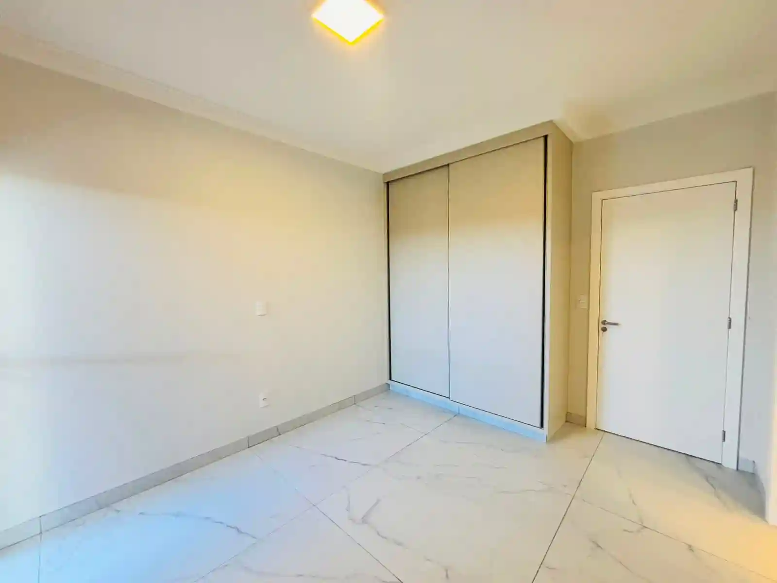 Casa de Condomínio com 3 quartos à venda, 255m² — foto 16 de 47