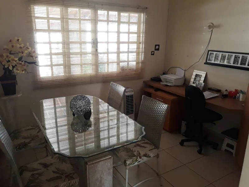 Casa à venda — foto 4 de 5