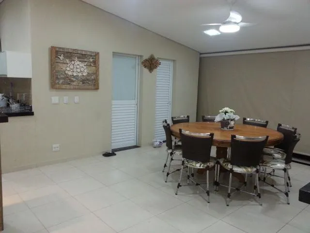 Casa de Condomínio à venda — foto 1 de 1