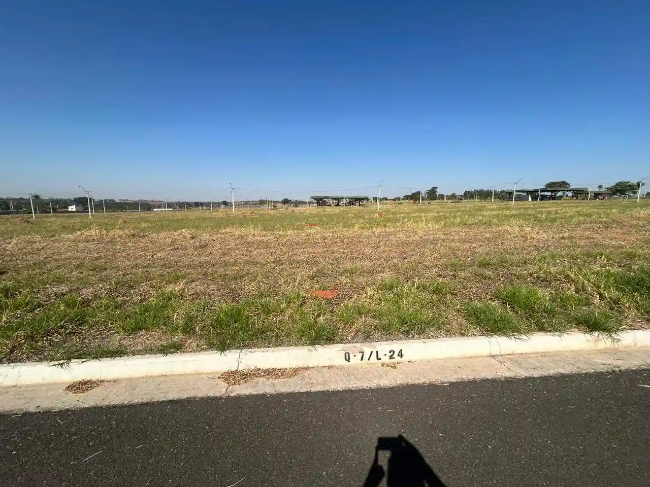 Terreno / Lote / Condomínio  à venda, 405m² — foto 1 de 2