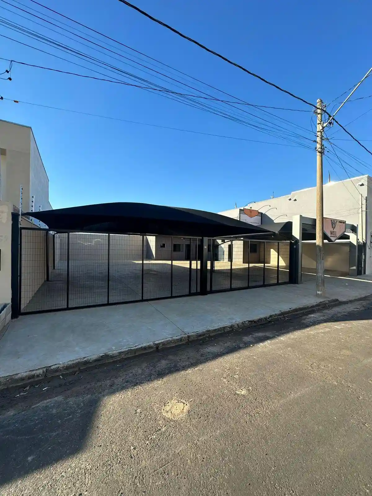 Loja / Salão / Ponto Comercial  à venda, 400m² — foto 1 de 18
