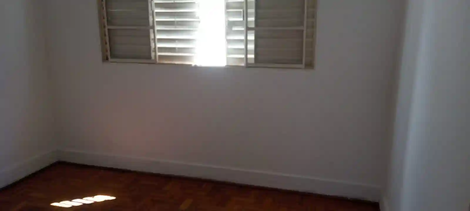 Casa com 3 quartos à venda, 275m² — foto 8 de 10