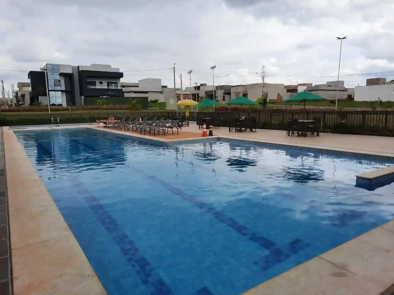 Terreno / Lote / Condomínio  à venda, 253m² — foto 2 de 11