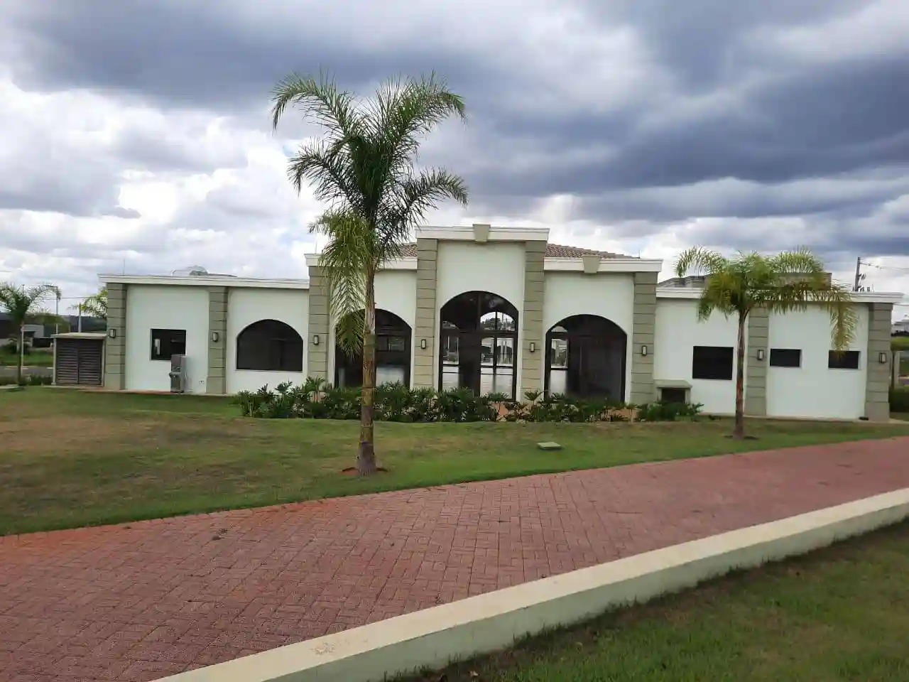 Terreno / Lote / Condomínio  à venda, 253m² — foto 9 de 11