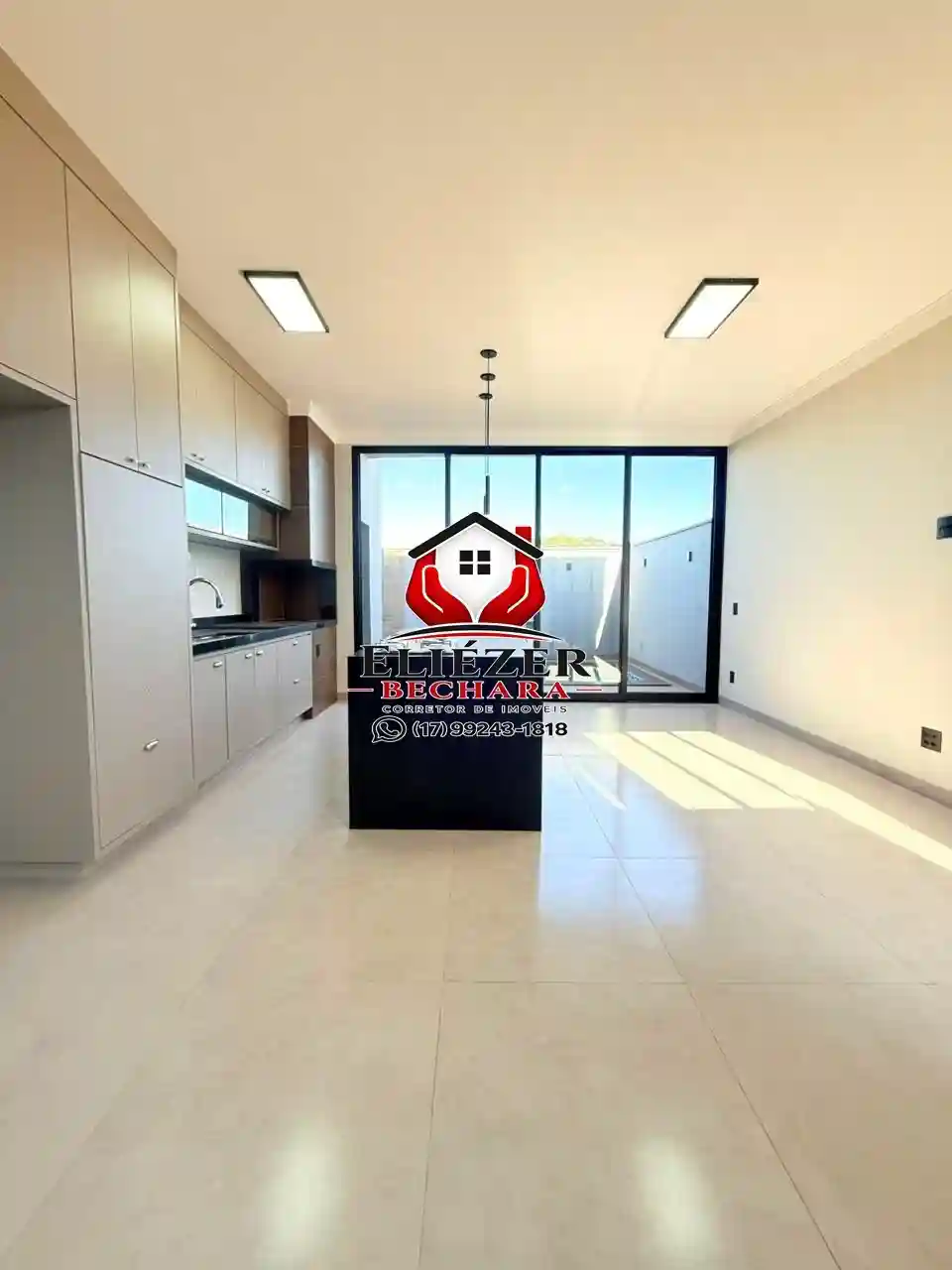 Casa com 3 quartos à venda, 120m² — foto 2 de 24