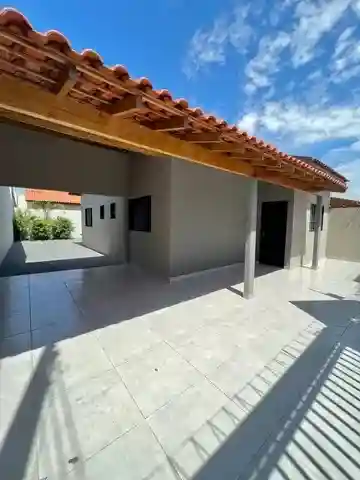 Casa com 2 quartos à venda, 200m² — foto 1 de 10