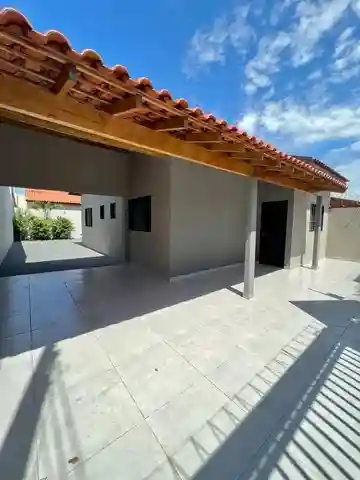 Casa com 2 quartos à venda, 200m² — foto 2 de 10