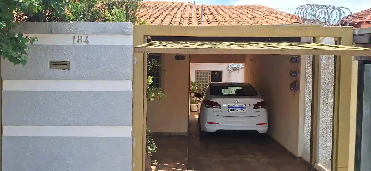 Casa com 2 quartos à venda, 200m² — foto 33 de 34