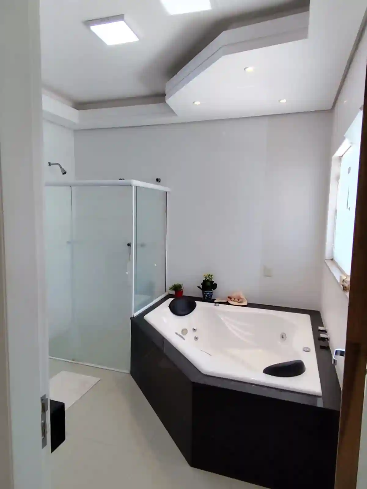 Casa de Condomínio com 5 quartos à venda, 405m² — foto 9 de 34