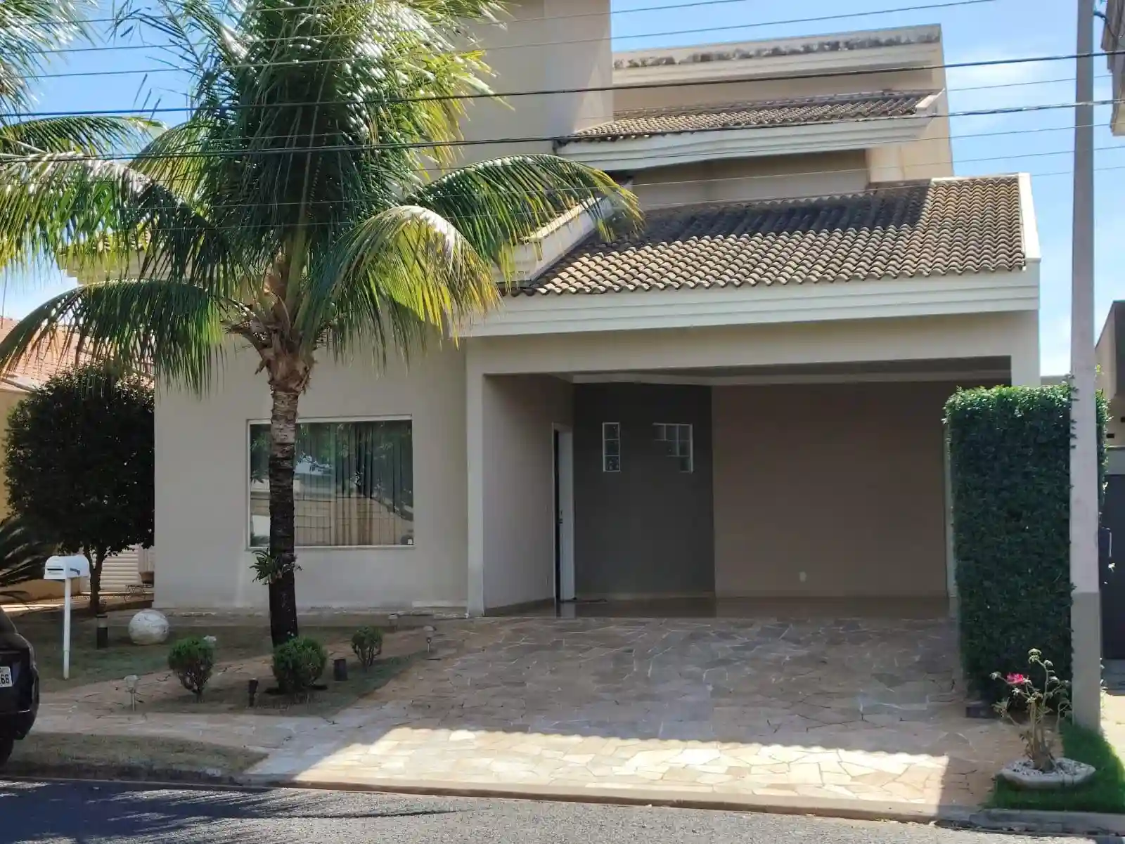 Casa de Condomínio com 5 quartos à venda, 405m² — foto 2 de 34