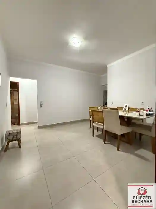 Casa com 3 quartos à venda, 167m² — foto 3 de 23