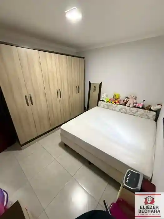 Casa com 3 quartos à venda, 167m² — foto 2 de 23