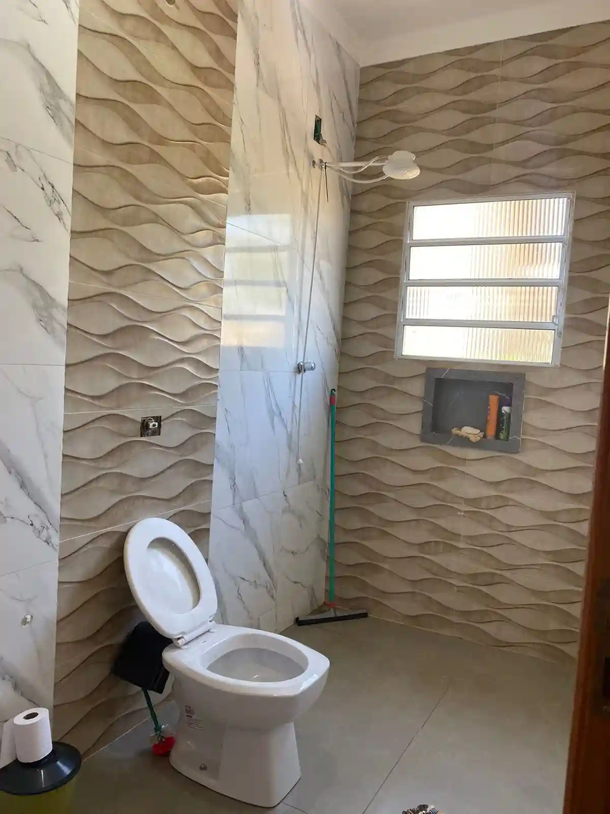 Fazenda / Sítio / Chácara com 3 quartos à venda, 1000m² — foto 2 de 33