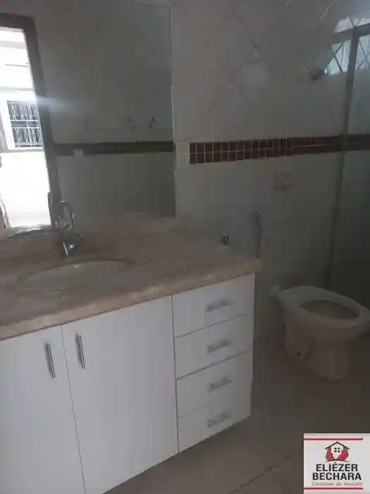 Casa com 3 quartos à venda, 170m² — foto 43 de 45