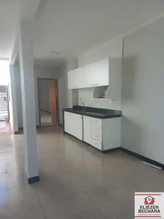 Casa com 3 quartos à venda, 170m² — foto 2 de 45