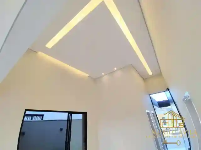 Casa de Condomínio com 3 quartos à venda, 205m² — foto 2 de 19