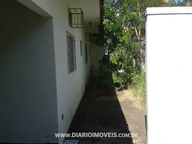 Casa à venda — foto 1 de 2