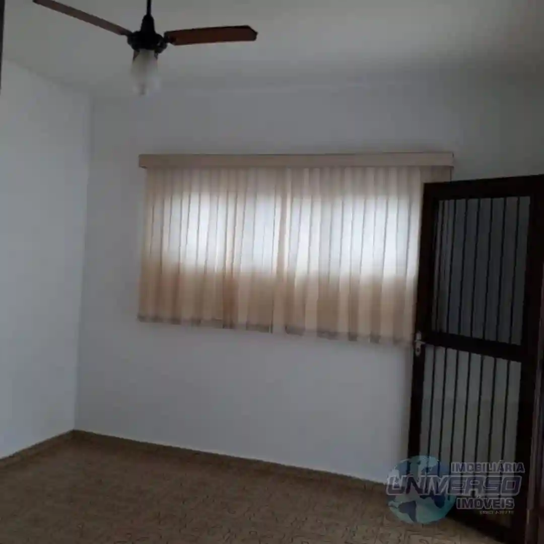 Casa com 2 quartos à venda, 243m² — foto 6 de 10