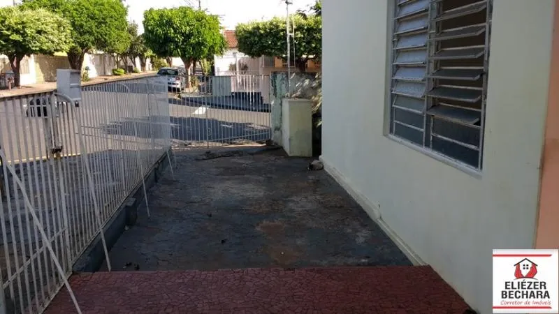 Casa à venda — foto 2 de 7