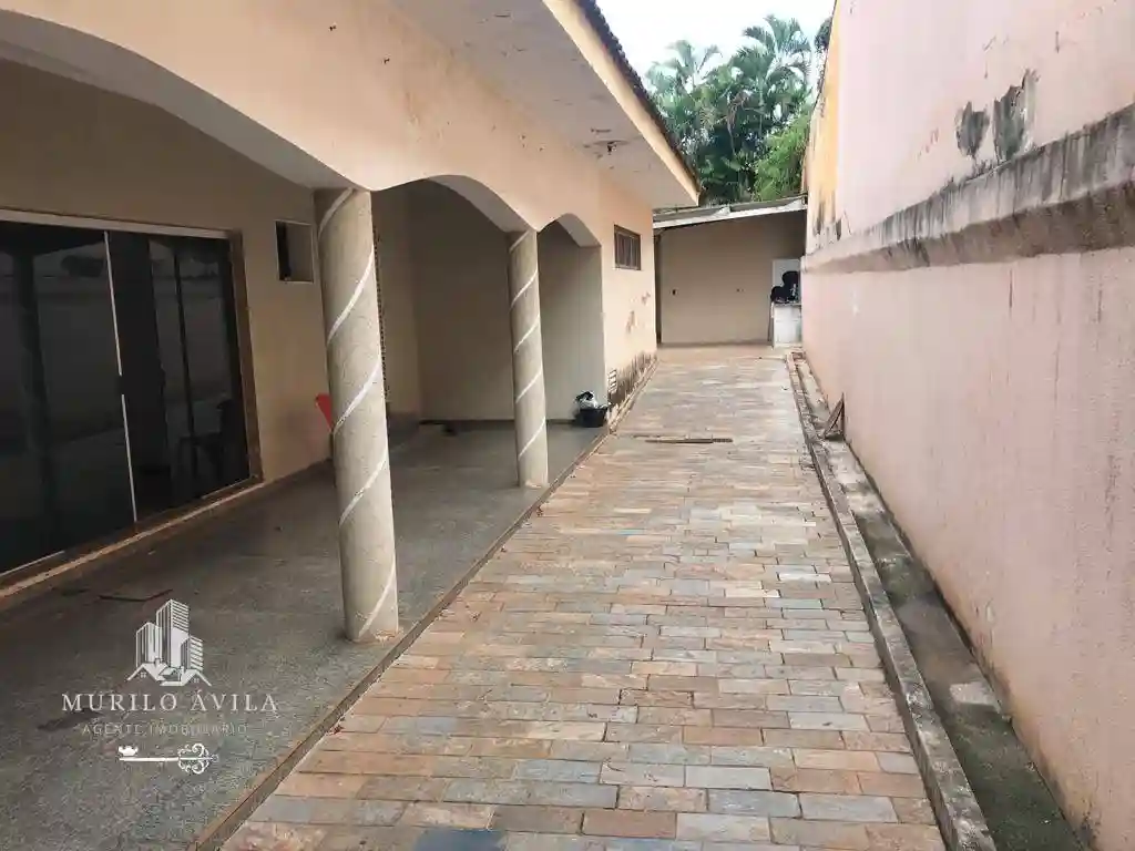 Casa Comercial com 4 quartos à venda, 8000m² — foto 9 de 13