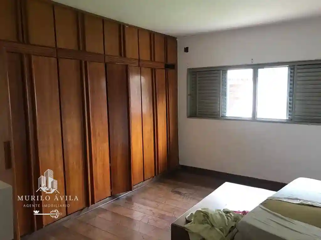 Casa Comercial com 4 quartos à venda, 8000m² — foto 5 de 13