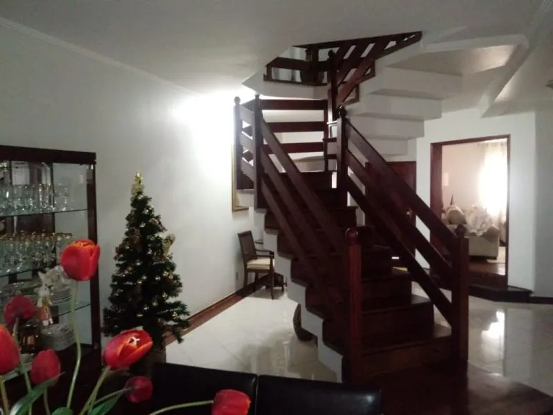 Sobrado com 4 quartos à venda, 530m² — foto 3 de 24