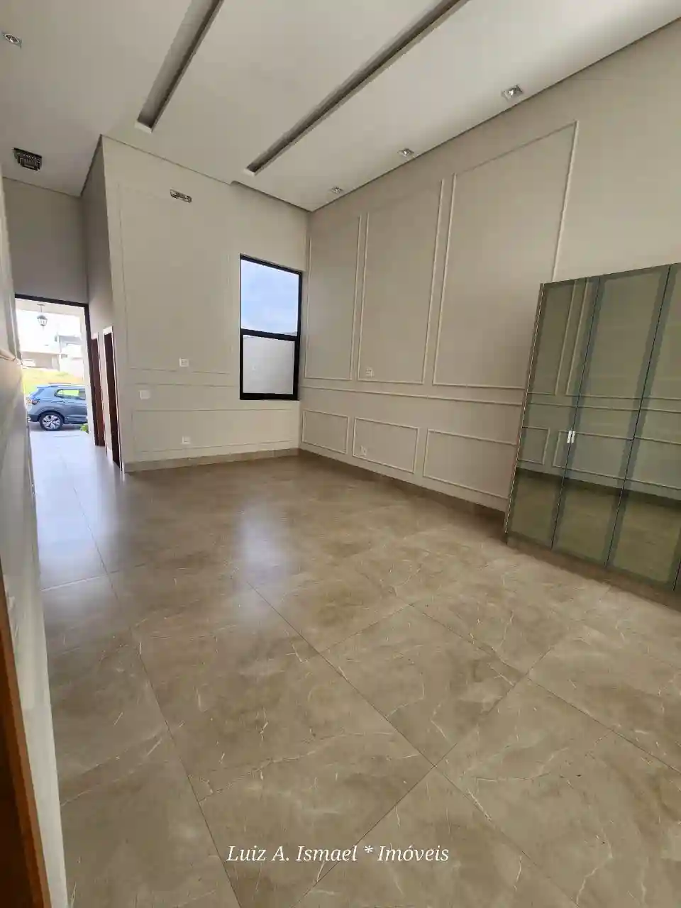 Casa de Condomínio com 3 quartos à venda, 255m² — foto 1 de 35