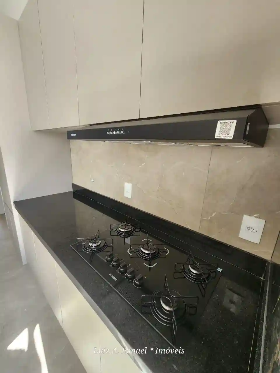 Casa de Condomínio com 3 quartos à venda, 255m² — foto 16 de 35