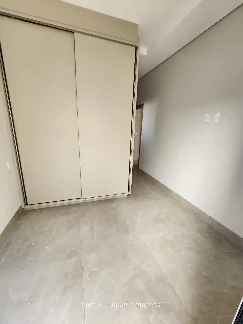Casa de Condomínio com 3 quartos à venda, 255m² — foto 34 de 35