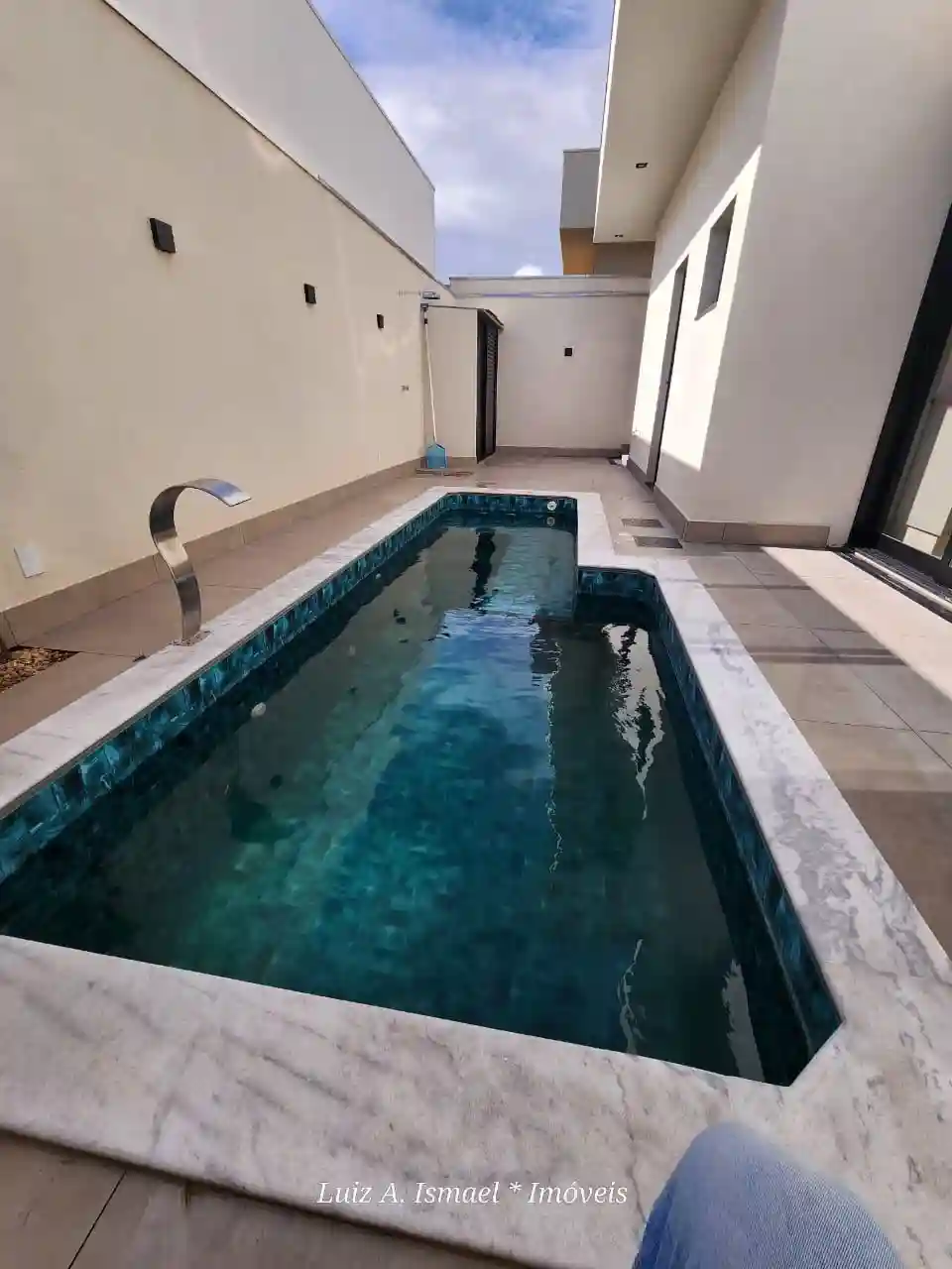 Casa de Condomínio com 3 quartos à venda, 255m² — foto 13 de 35