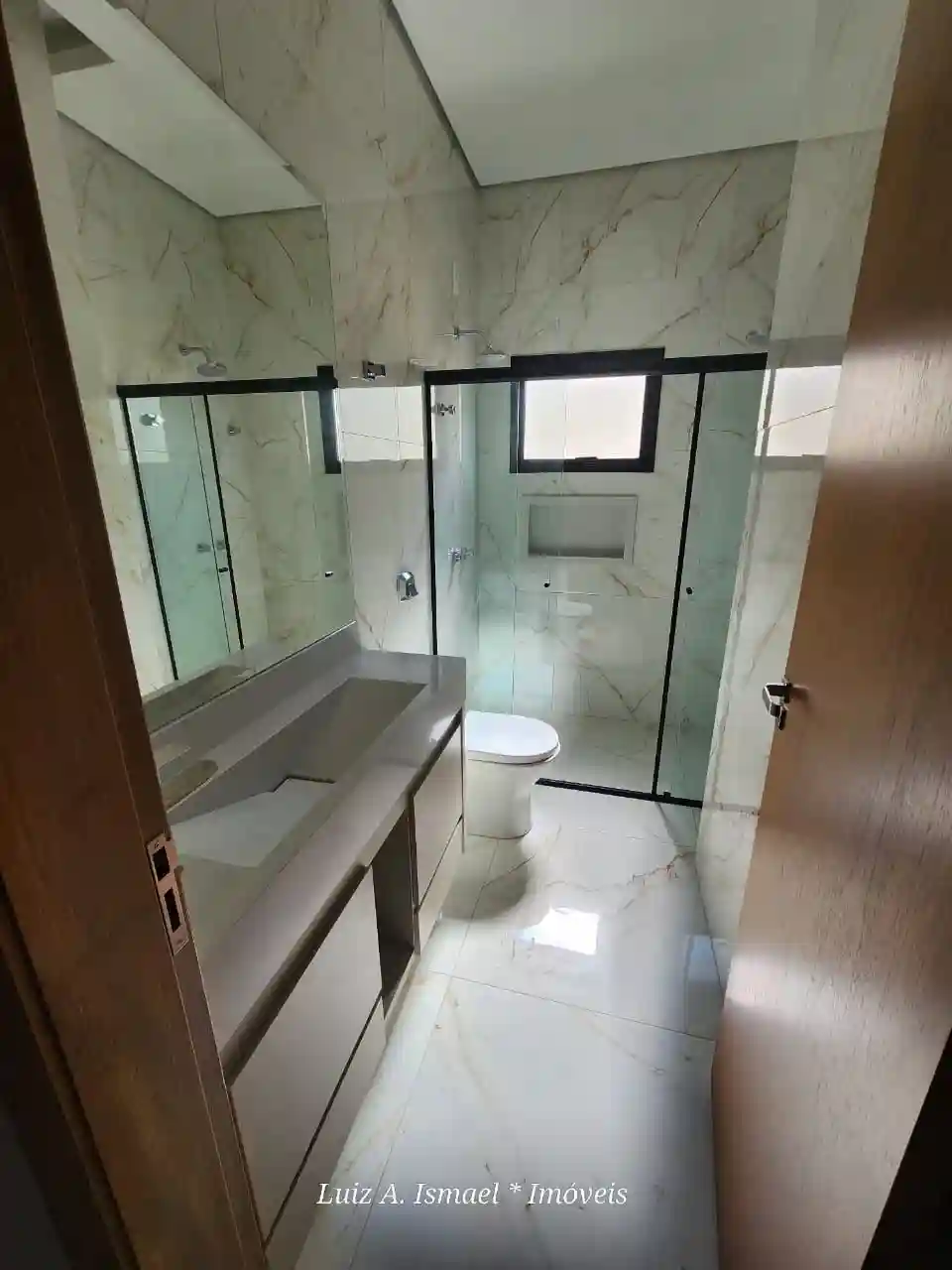 Casa de Condomínio com 3 quartos à venda, 255m² — foto 22 de 35