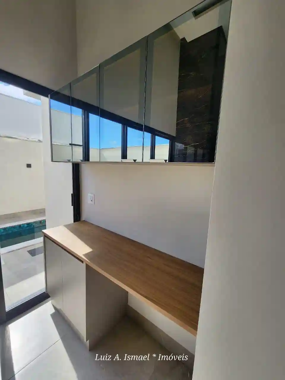 Casa de Condomínio com 3 quartos à venda, 255m² — foto 14 de 35