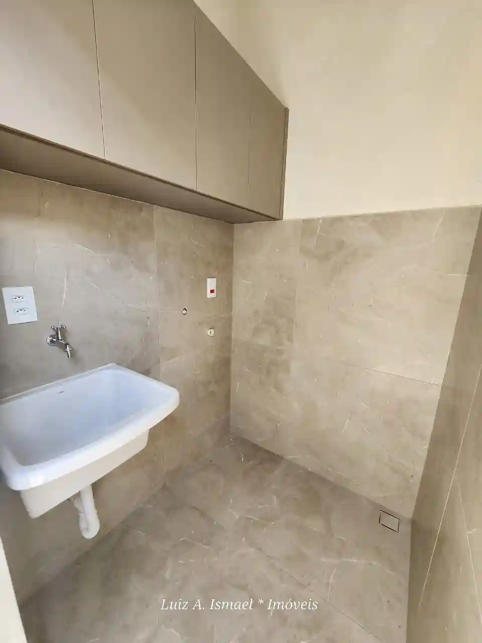 Casa de Condomínio com 3 quartos à venda, 255m² — foto 18 de 35