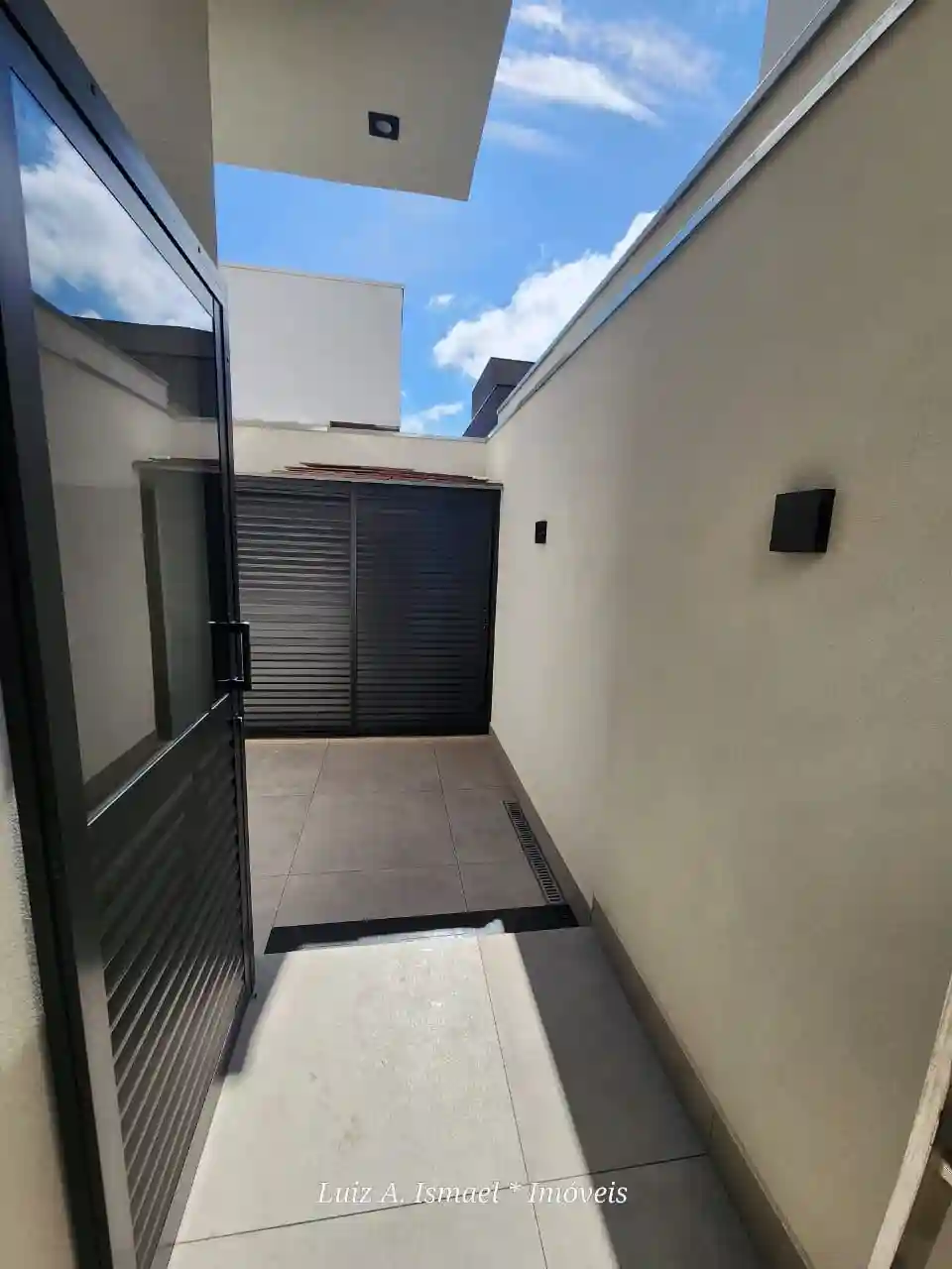 Casa de Condomínio com 3 quartos à venda, 255m² — foto 19 de 35