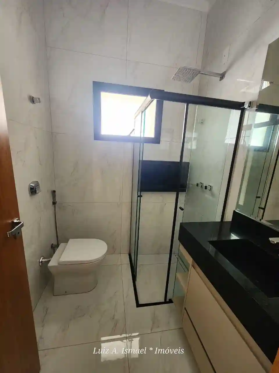 Casa de Condomínio com 3 quartos à venda, 255m² — foto 15 de 35