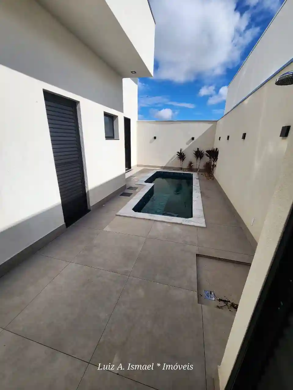 Casa de Condomínio com 3 quartos à venda, 255m² — foto 12 de 35