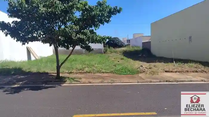 Terreno / Lote / Condomínio  à venda, 200m² — foto 2 de 7