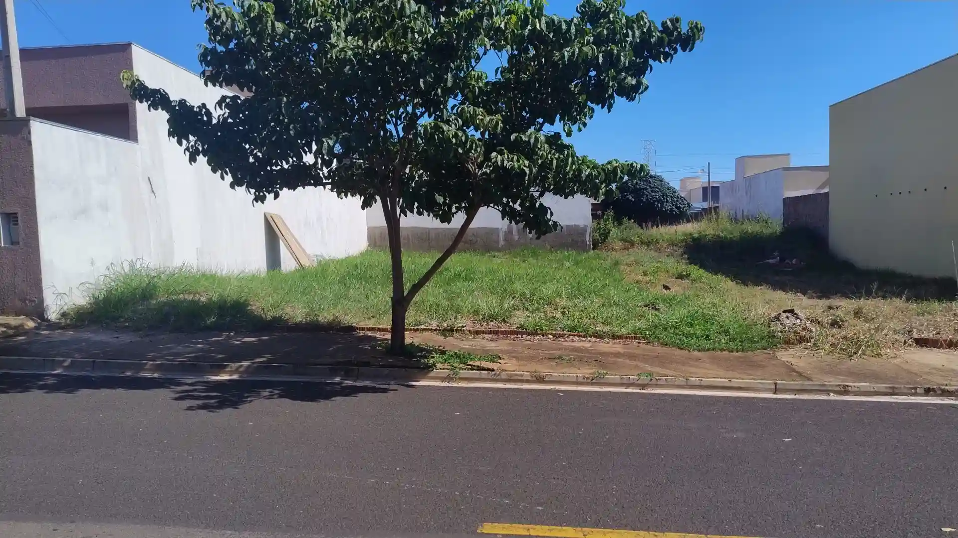 Terreno / Lote / Condomínio  à venda, 200m² — foto 4 de 7