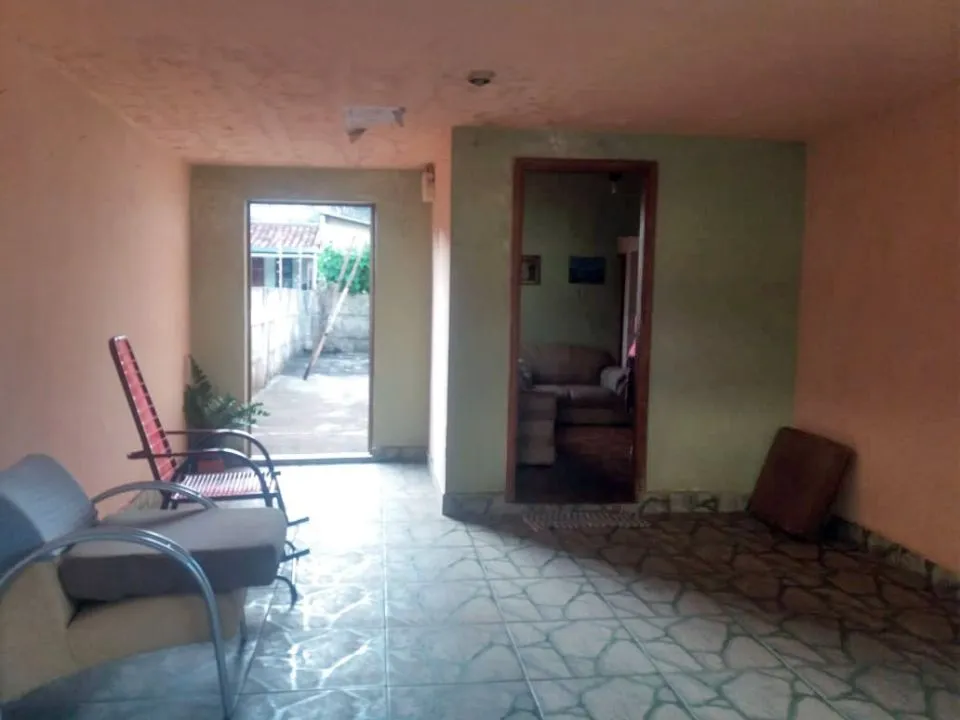 Casa à venda — foto 3 de 8