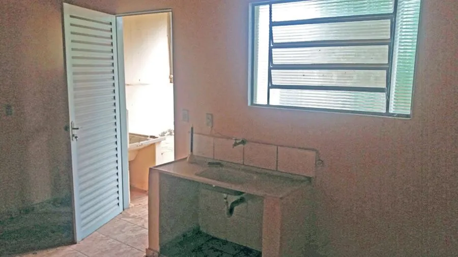 Casa à venda — foto 4 de 8