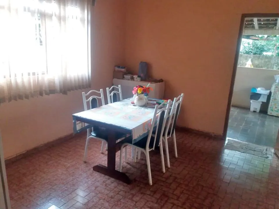 Casa à venda — foto 6 de 8