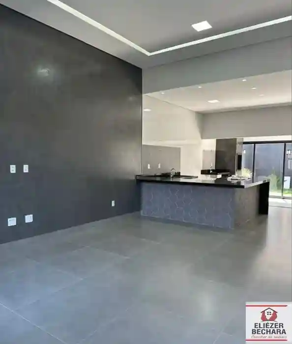 Casa com 3 quartos à venda, 130m² — foto 1 de 7