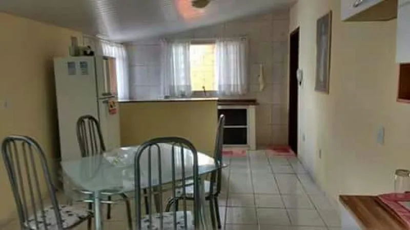 Casa à venda — foto 2 de 5
